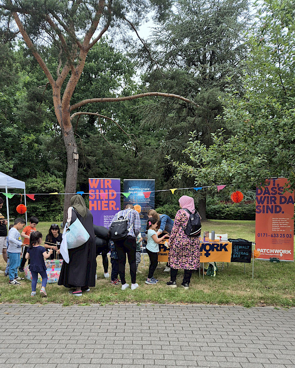 150 Kinder angelten am Patchwork-Infostand 150 Kinder angelten am Patchwork-Infostand